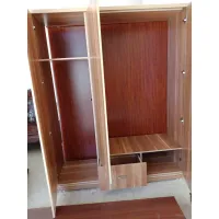 Bên trong tủ áo 1,2m